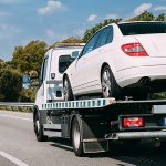 ¿Cómo funcionan las grúas y plataformas?