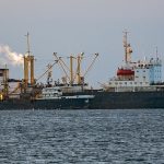 Fábricas gigantes en los barcos
