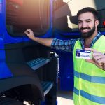 ¿Qué tipo de licencia debe tener un transportista?