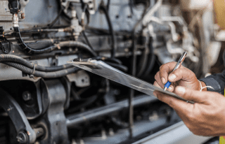 La lubricación es el pequeño detalle que nadie ve, pero que evita hasta el 60% de las fallas que todos temen.